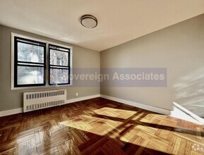 Building Photo - 1 bedroom in YONKERS NY 10705