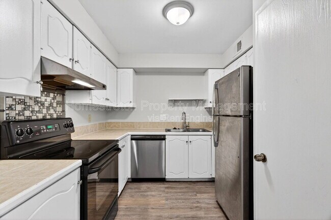 Building Photo - 1536 Springlet Ct