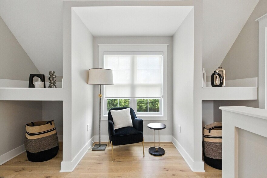 Building Photo - 143 Steepleview Dr