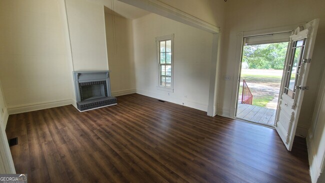 Building Photo - 774 Macon Ave