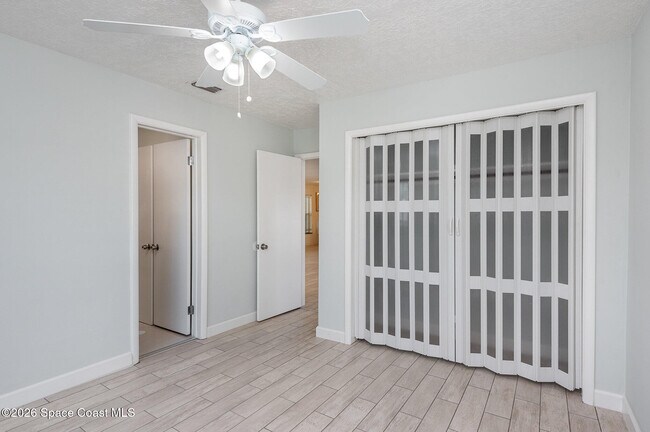 Building Photo - 705 3rd Ave