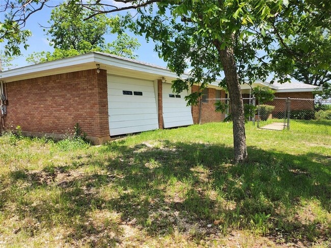 Building Photo - 4550 Co Rd 417
