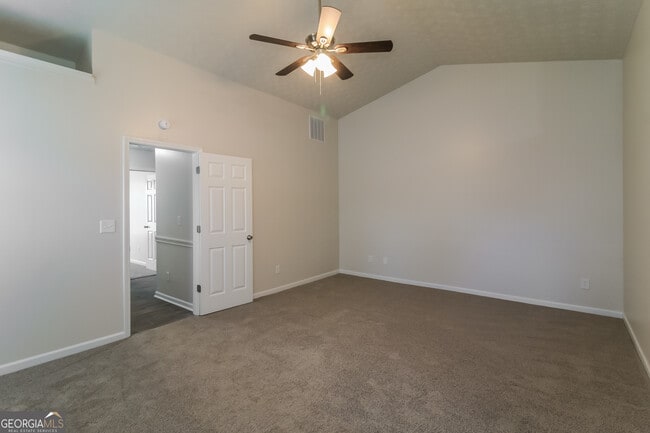 Building Photo - 50 Cold Springs Ct