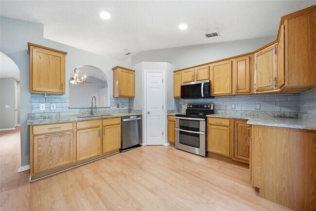 Building Photo - 10617 Opus Dr