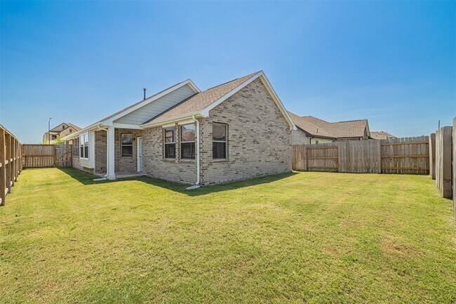 Building Photo - 7031 Winterberry Gln Ln