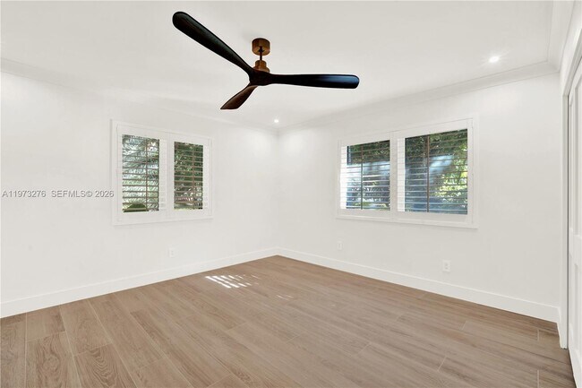 Building Photo - 600 San Antonio Ave