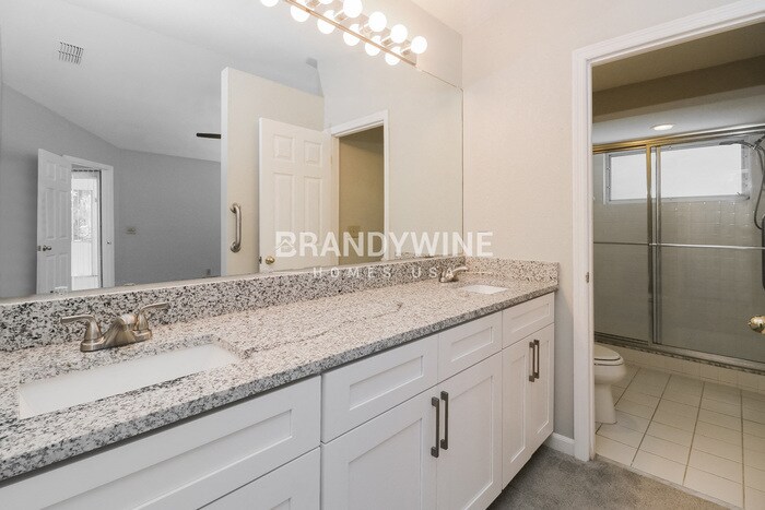 Building Photo - 1402 Walden Oaks Pl