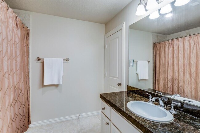 Building Photo - 2311 Summer Blossom Ln