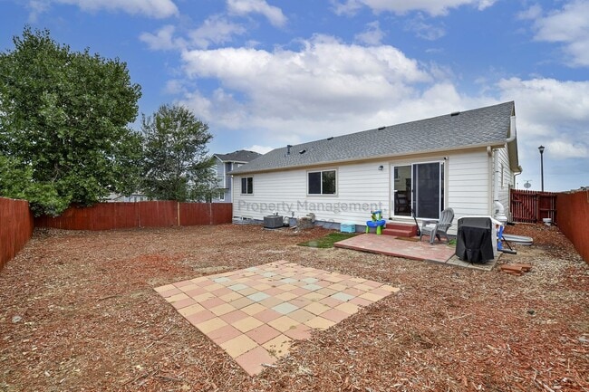 Building Photo - Stunning 3 Bedroom House in Fountain