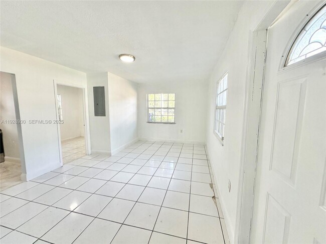 Building Photo - 1278 NW 44th St