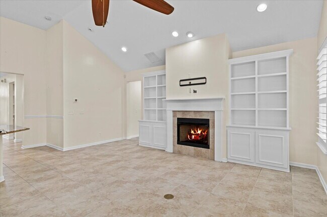 Building Photo - Executive Home For Rent!!!!