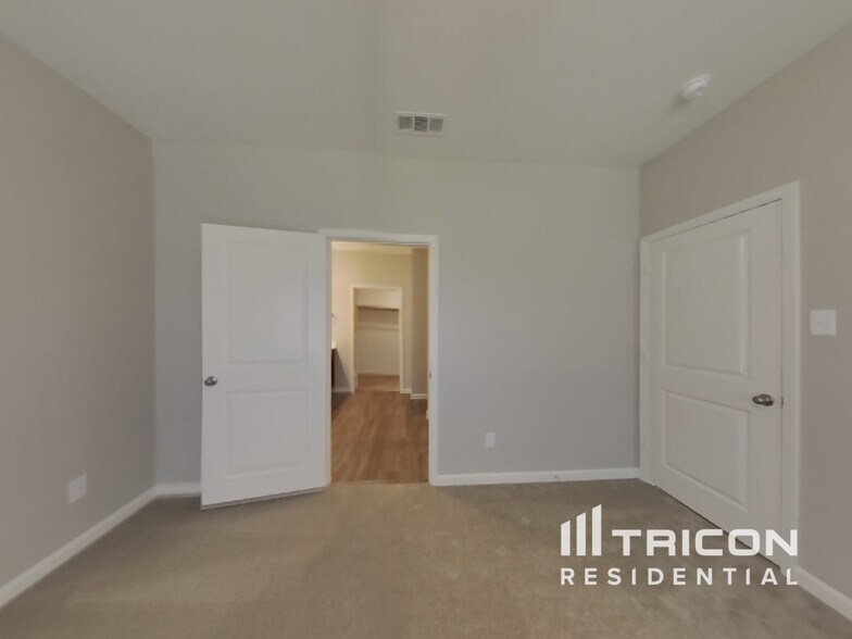 Building Photo - 6505 Monitor Ln