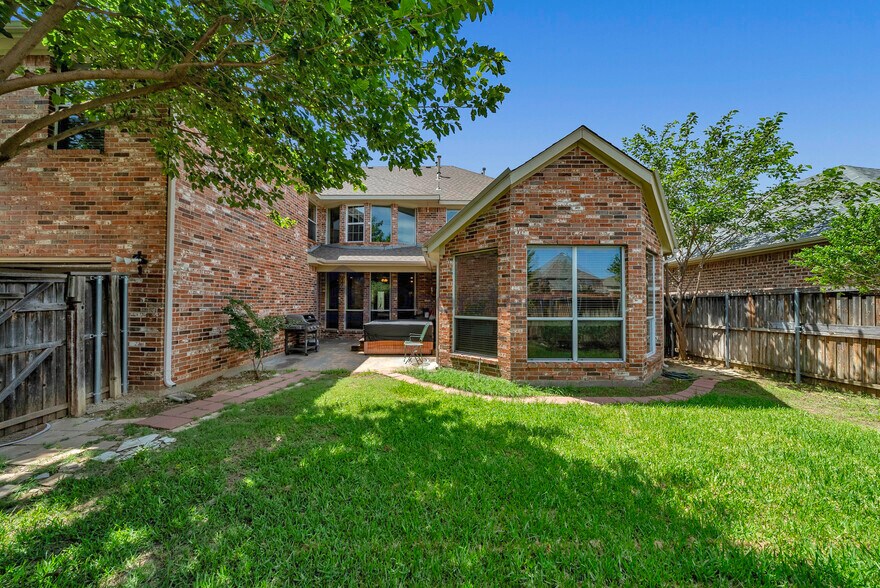 Building Photo - 1513 Van Winkle Dr