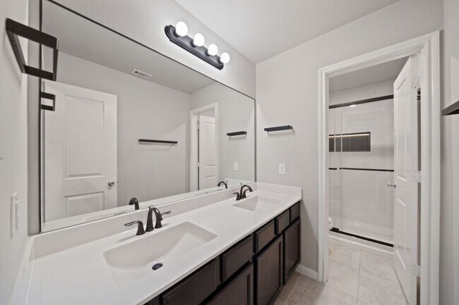 Building Photo - 6905 Etna Way