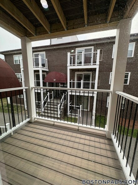 Building Photo - 25 Kenmar Dr