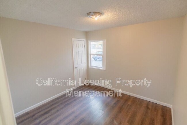 Building Photo - 20865 Burbank Blvd