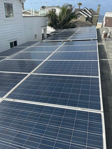 Building Photo - 5312 Seashore Dr