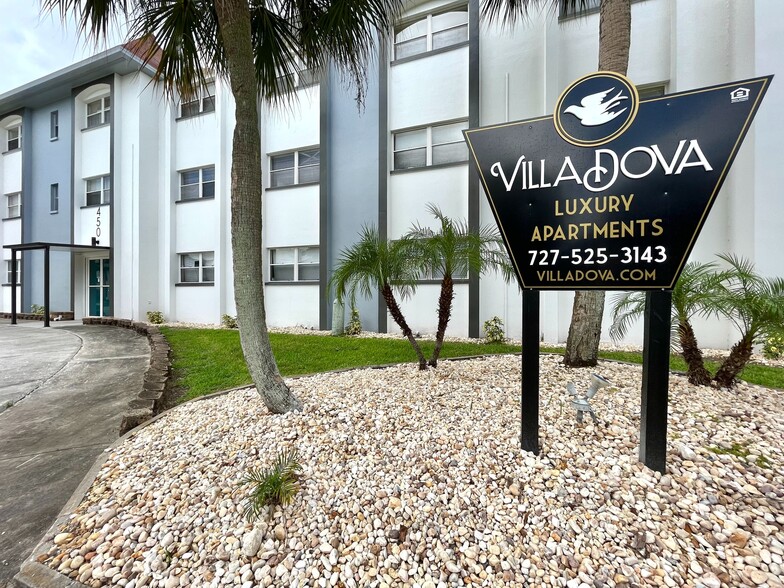 1. VillaDova Sign - VillaDova