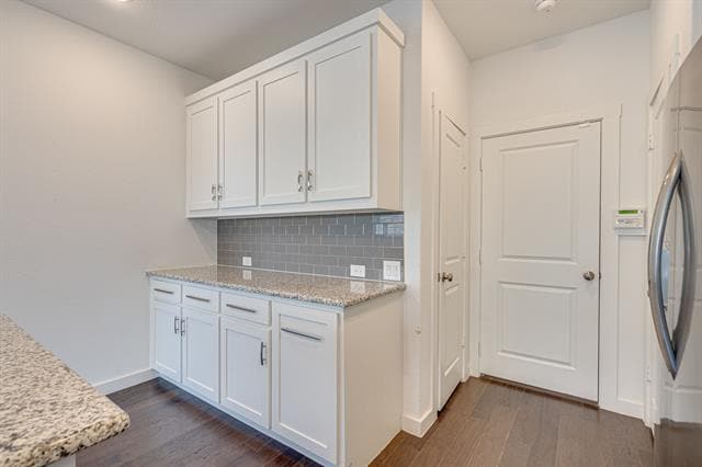 Building Photo - 2725 Splendor Ln
