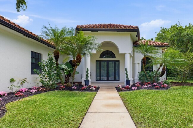 Building Photo - 8717 Estate Dr