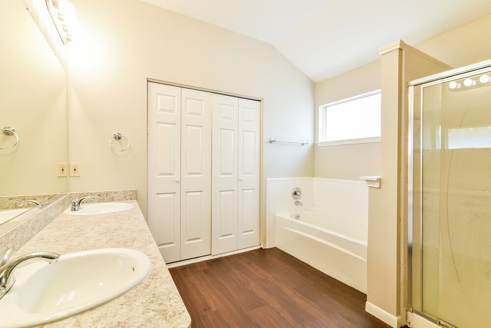 Building Photo - 15022 Mulberry Meadows Dr