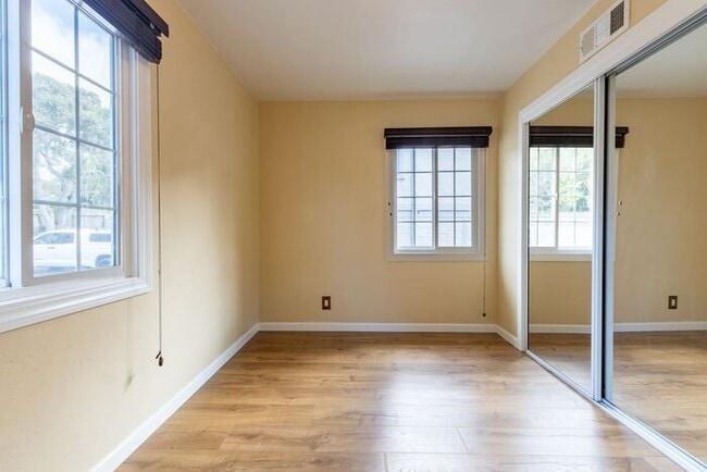 Building Photo - Pacific Grove Coastal Cottage – 2 Bedroom
