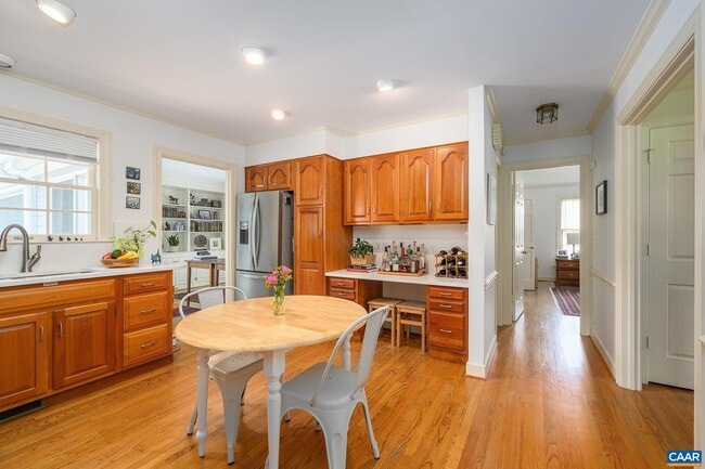 Building Photo - 505 Kellogg Dr