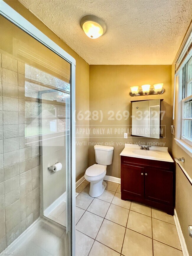 Building Photo - 3 br, 2 bath House - 2405 Melbourne Dr -