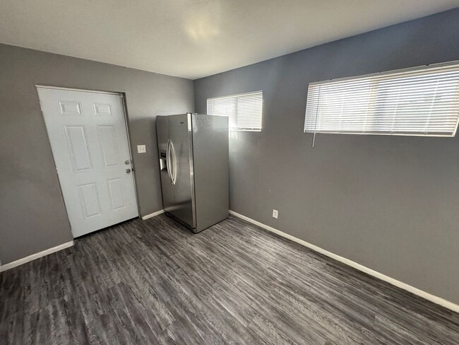 Building Photo - 1 Bedroom - 1 Bath -  Plus Office - 795 Sq. Ft. - Duplex - Chandler