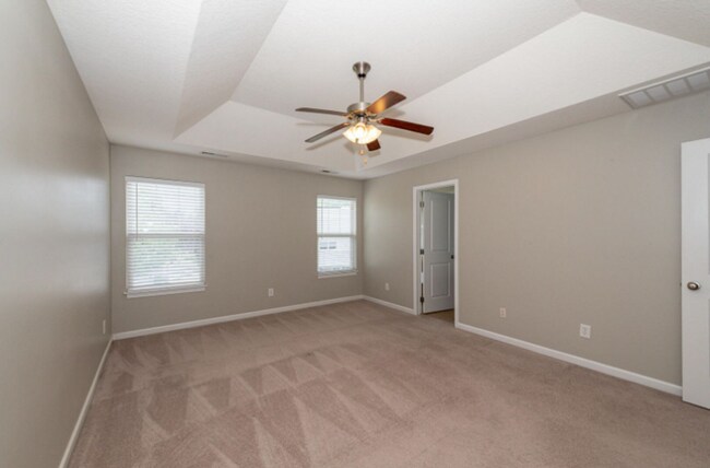 Building Photo - West Knoxville 37932 - 4 bedroom, 2.5 bath...