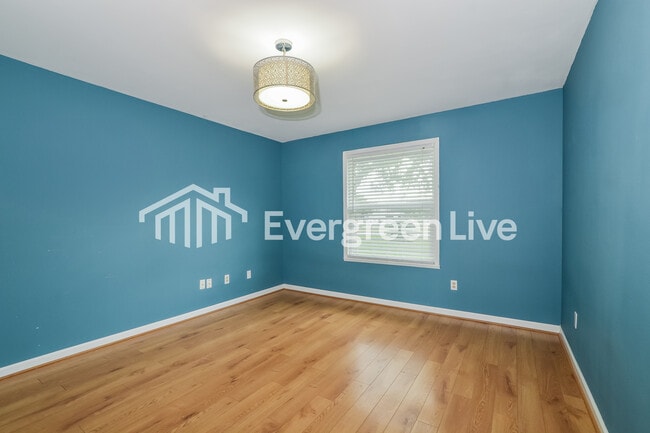 Building Photo - 936 Abigail Drive