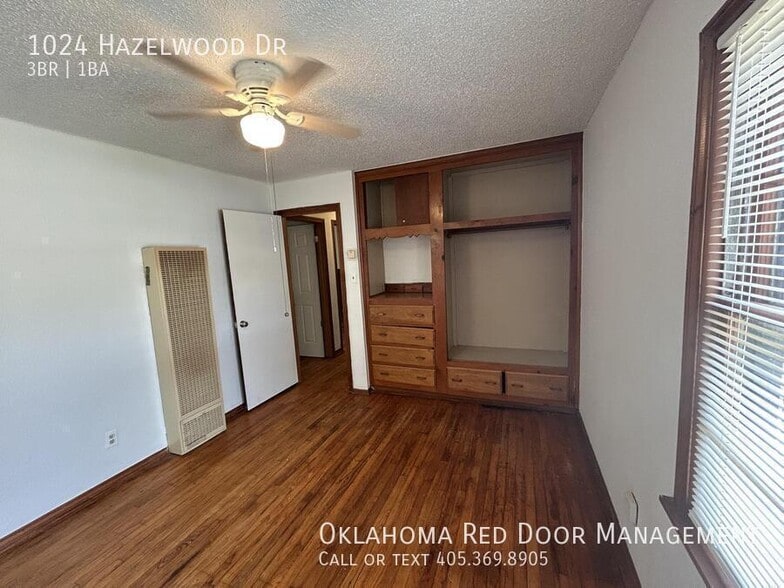 Building Photo - 1024 Hazelwood Dr