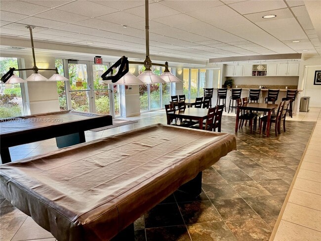 Building Photo - 151 NE 16th Ave