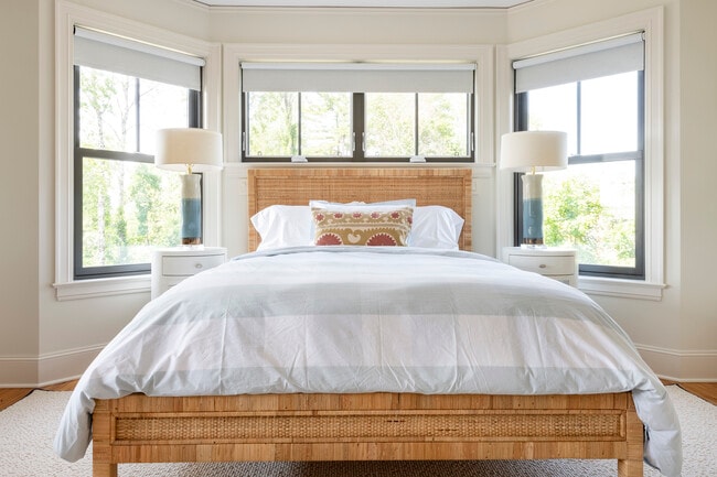 Building Photo - 9 Arlington Ave