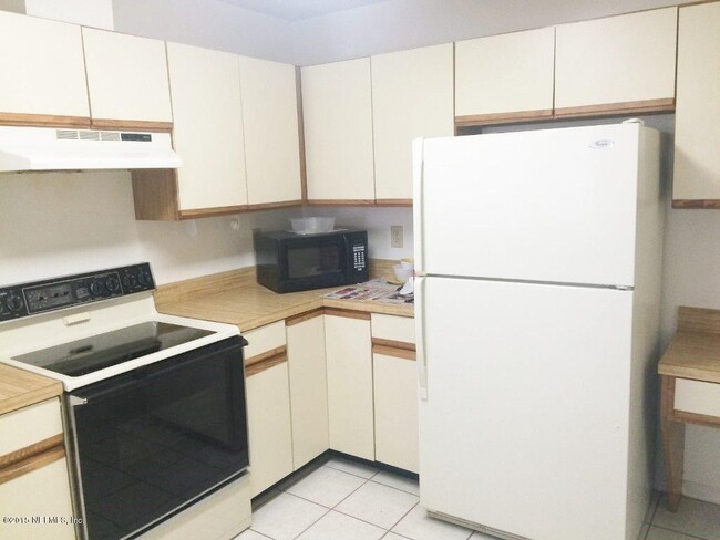 Building Photo - 9349 Arbolita Way
