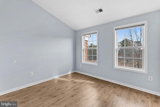 Building Photo - 13584 Cedar Run Ln