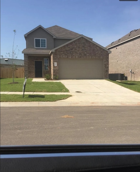 Primary Photo - 3103 Quail St