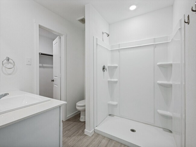 Building Photo - 6736 Bramblewood Dr