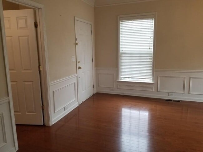 Building Photo - 6072 Kearny Ln