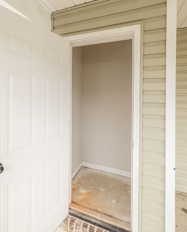 Building Photo - 1043 Wildfire Cir