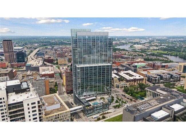 Building Photo - 255 Hennepin Ave