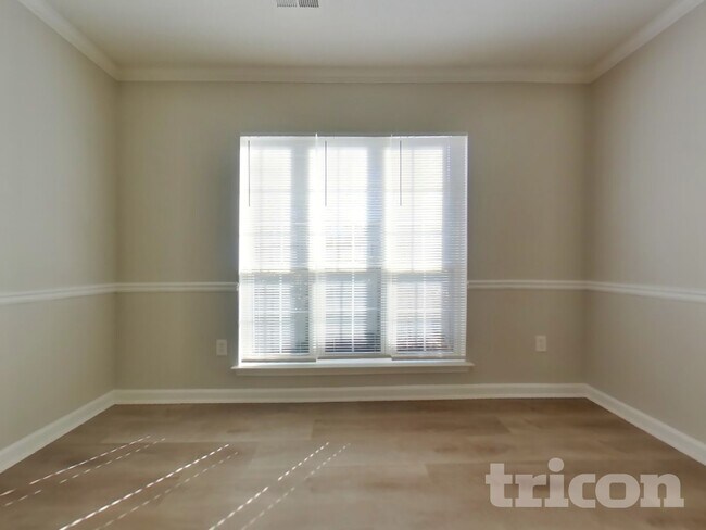 Building Photo - 5132 Meadows Lake Dr