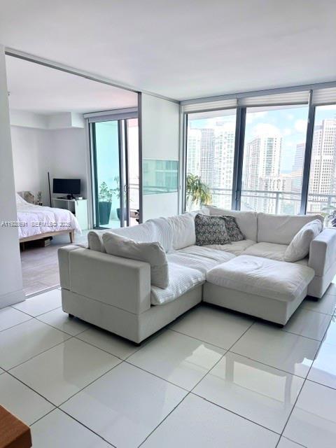 Building Photo - 90 SW 3rd St