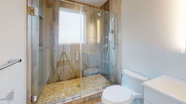 Building Photo - 1103 9th St NE