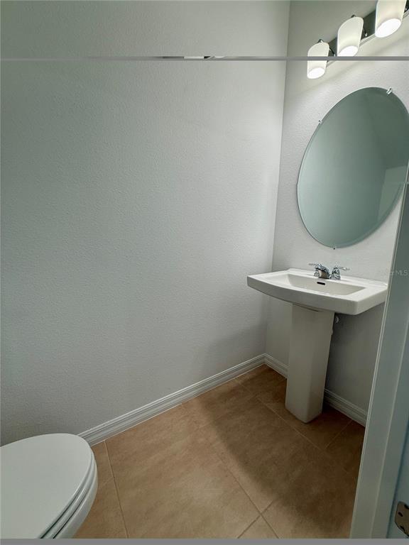 Building Photo - 15132 Cuzcorro Ct