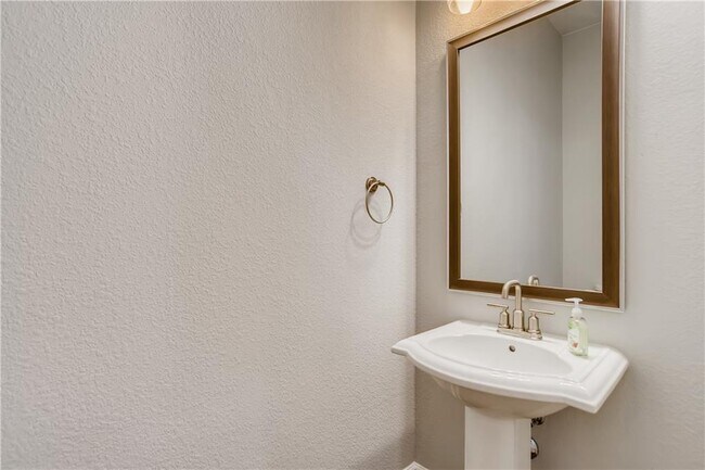 Building Photo - 7112 Poulain Dr