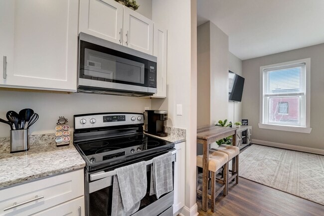 Building Photo - Calvert Street Unit 3 (N.)