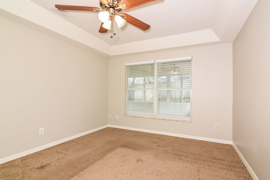 Building Photo - 725 Cape Cod Cir