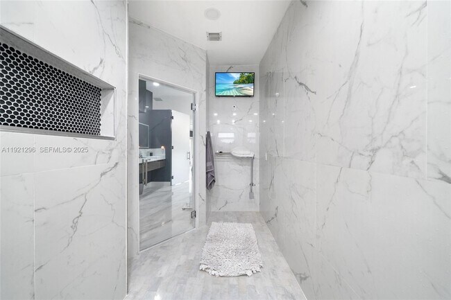 Building Photo - 15484 SW 42nd Terrace