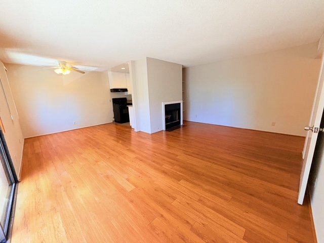 Building Photo - 430 E San Jose Ave
